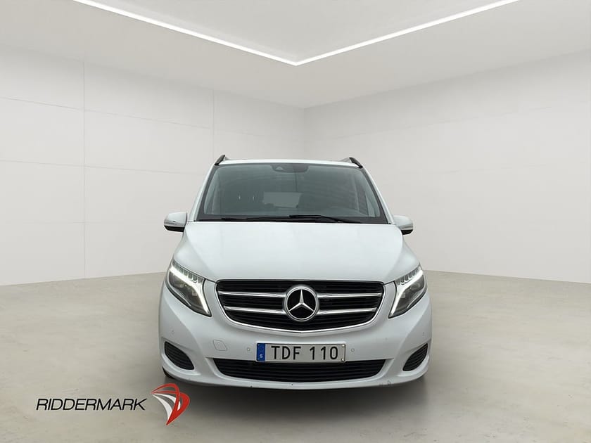Bild 4 av Mercedes-Benz V 220d 3.1t 220 Lång Värmare Dragkrok B-Kamera 7-Sits