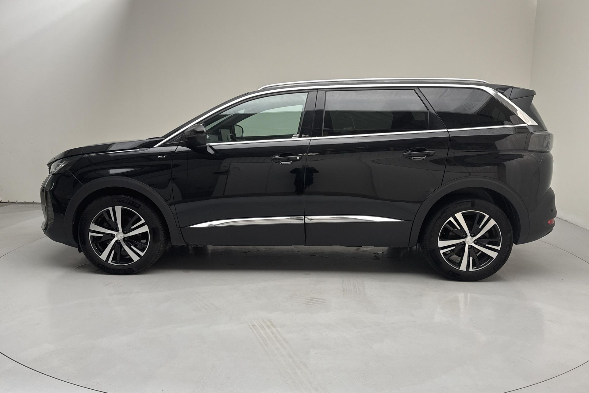 Peugeot 5008 1.2 PureTech 130 2023, bild 2/10
