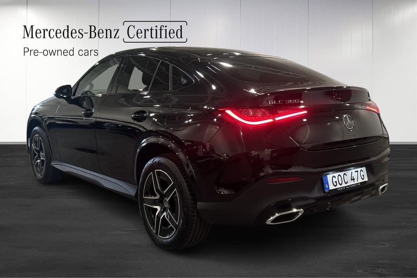 Bild 3 av Mercedes-Benz GLC 300 e Coupé 4MATIC / Burmester / Förarassistentpaket plus