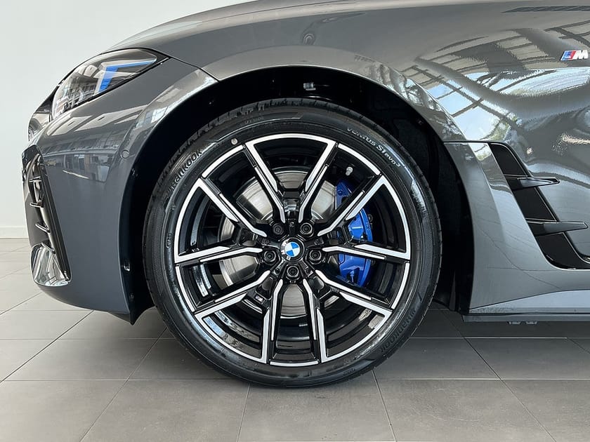 Bild 4 av BMW i4 M60 xDrive Gran Coupé Innovation Drag Rattvärme H/K Comfort Access
