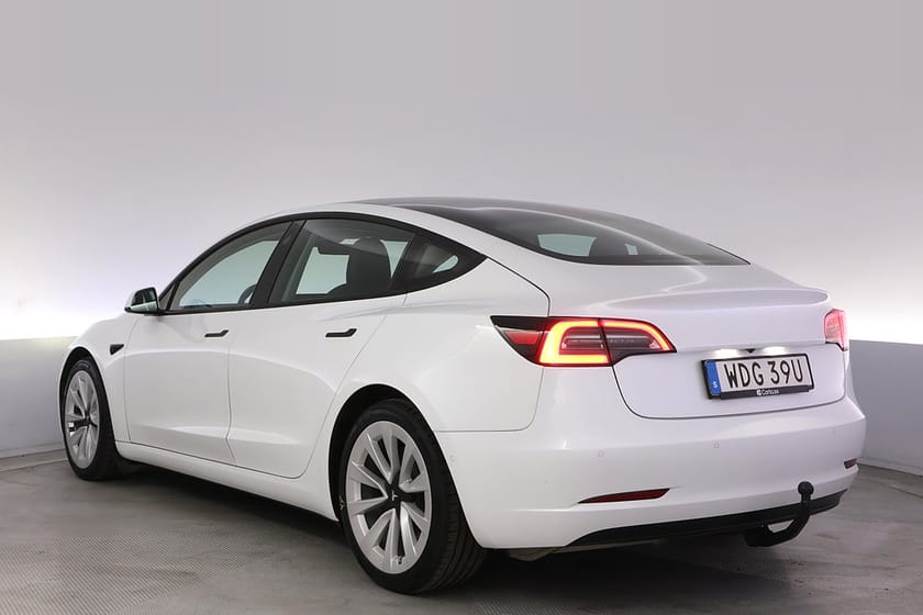 Bild 4 av Tesla Model 3 Long Range AWD Refresh Autopilot 19" Pano Drag