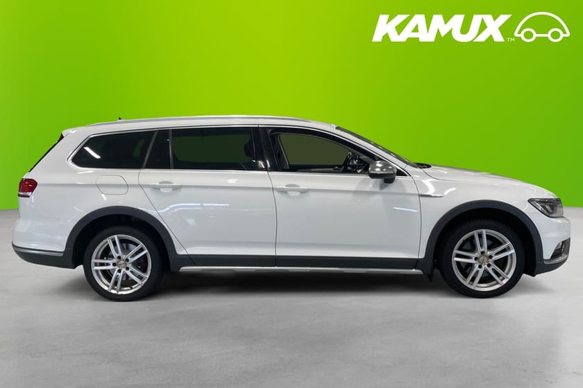 Bild 2 av Volkswagen Passat Alltrack 2.0 TDI 4Motion Digital Cockpit Backkamera Kamrem bytt
