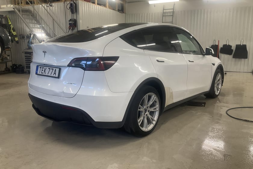 Bild 5 av Tesla Model Y Long Range AWD Reparationsobjekt