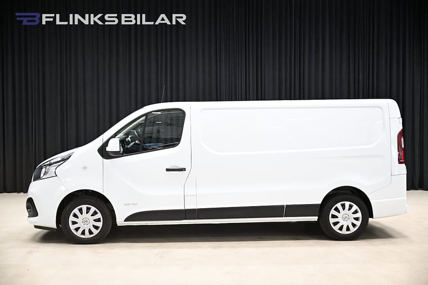 Bild 2 av Nissan NV300 Skåpbil 145HK L2 Automat|Drag|Värmare|GPS|Backkamera|Leasbar