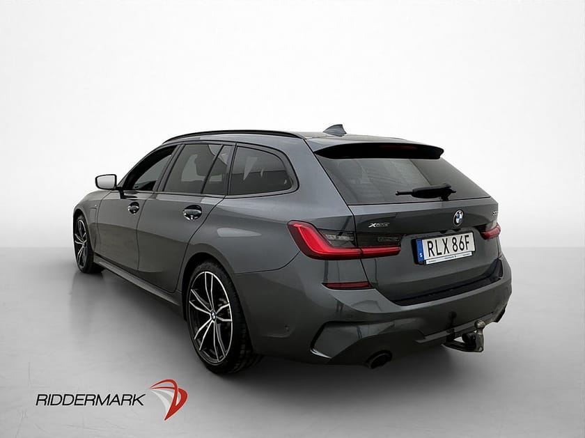 Bild 5 av BMW 330e xDrive Touring 292hk M Sport Drag CarPlay Kamera Delskinn