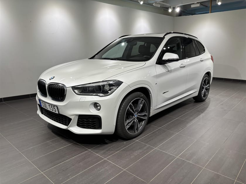 Bild 1 av BMW X1 xDrive20d M Sport Aut Panorama HiFi Fartpilot Drag