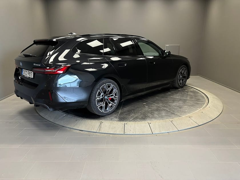 Bild 5 av BMW 530e xDrive Touring M Sport Business Edt Comfort-paket BW-Ljud Drag DEMO