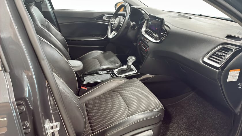 Bild 3 av Kia XCeed Plug-in Hybrid PHEV ADVANCE PLUS | CARPLAY | BACKKAMERA