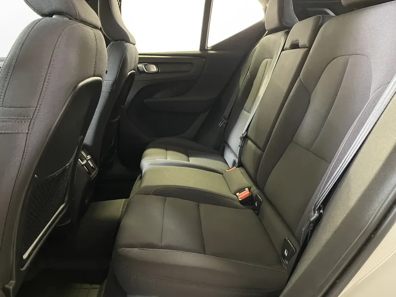 Bild 12 av 17 – Volvo XC40 Recharge Core Edition