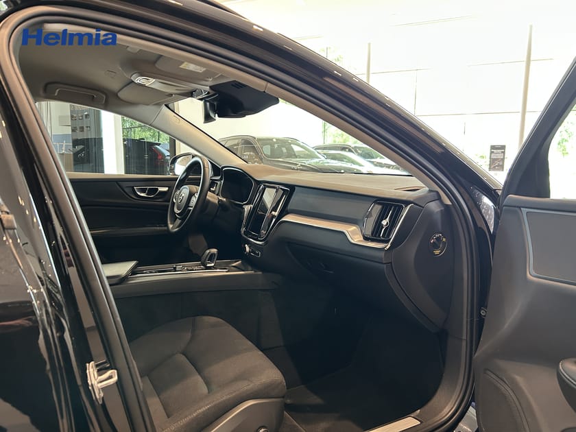 Bild 4 av Volvo V60 B4 II Bensin MomAdv Navi Pro Edition