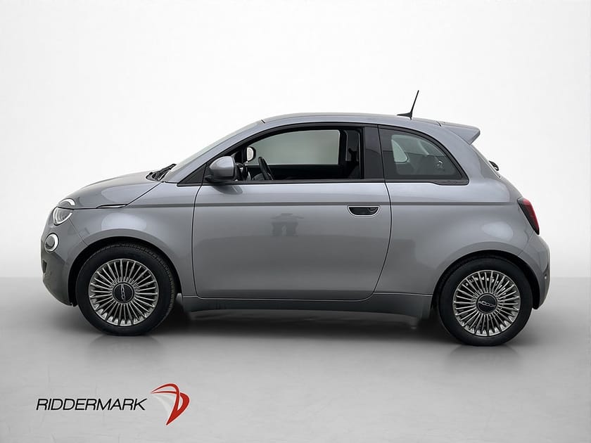 Bild 5 av Fiat 500e 42kWh ICON CarPlay Navi Kamera Sensorer Lane Ass