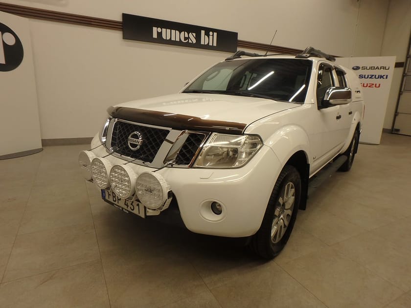 Bild 1 av Nissan Navara Dubbelhytt 3.0 dCi V6 4x4 Euro 5