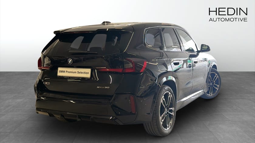 Bild 2 av BMW iX1 xDrive30 M Sport