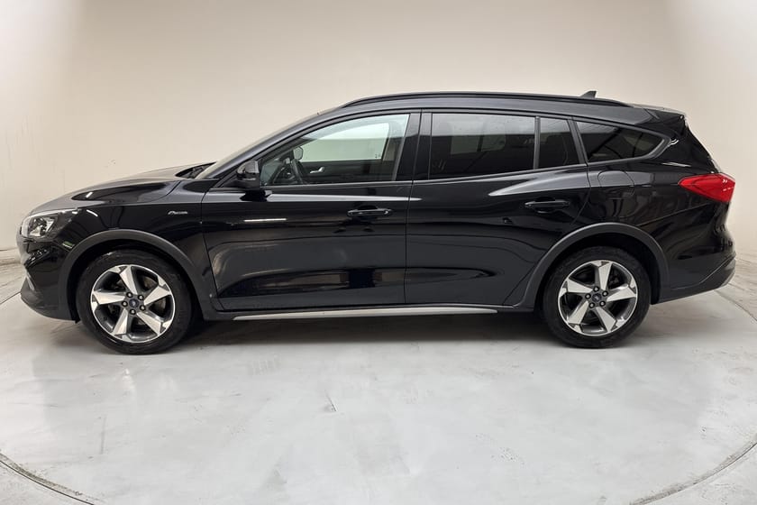 Bild 2 av Ford Focus Active Kombi 1.0 EcoBoost (125hk) Edition GPS