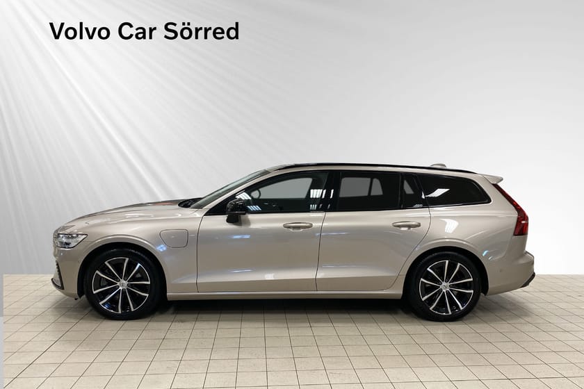 Bild 3 av Volvo V60 T6 Plus Dark Nordic Edition