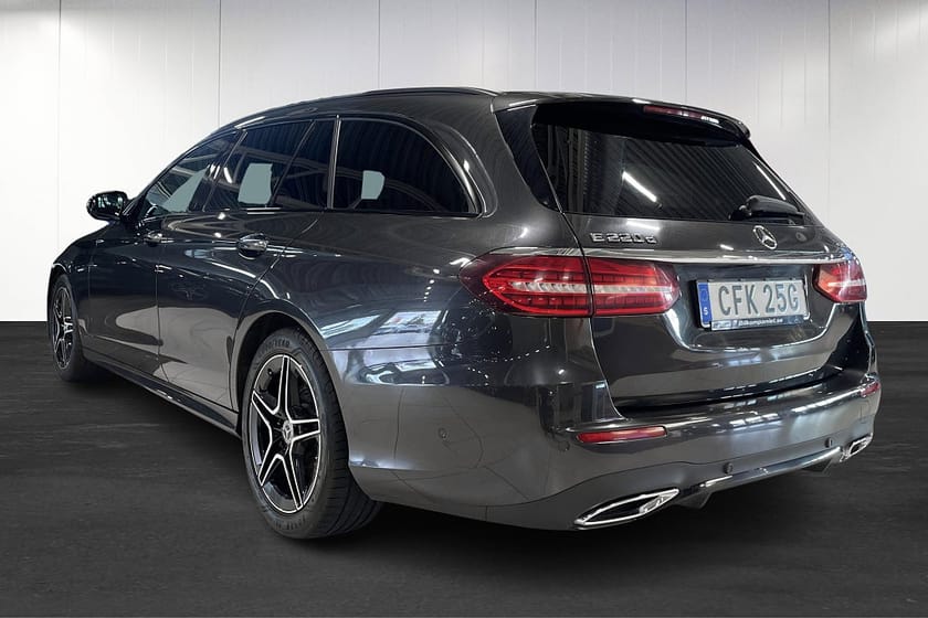 Bild 3 av Mercedes-Benz E 220 T d 4MATIC