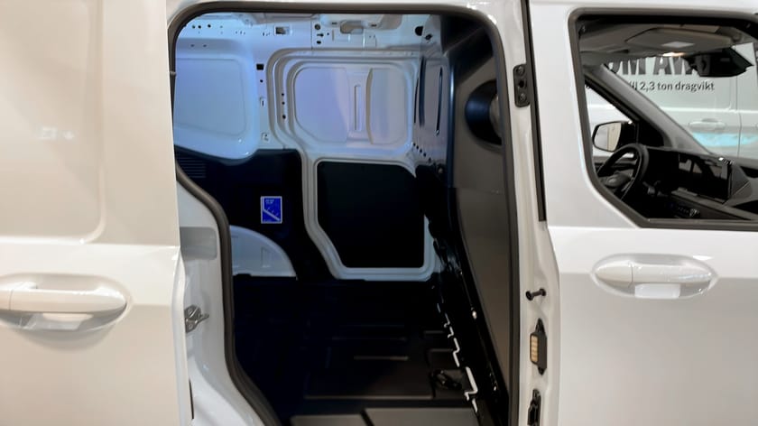 Bild 5 av Ford Transit Courier V769 26.75 LIMITED SKÅP 1.0B 125 A FWD