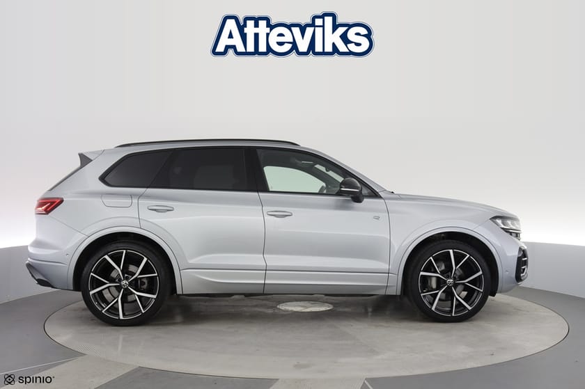 Bild 2 av Volkswagen Touareg R-LINE V6 TDI 4MOTION 286hk *Luftfjädring/Dynaudio