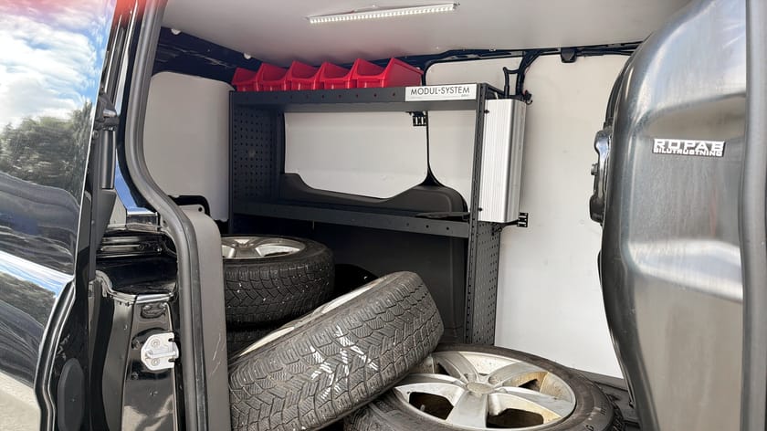 Bild 5 av Ford Transit Connect 210 LWB L2 1,5L 120HK Värmare/ Carplay