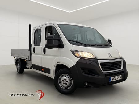 Peugeot Boxer Chassi Cab Dubbelhytt FLAK Värmare Dragkrok 7-Sits Moms