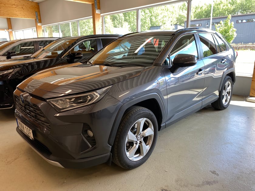 Bild 1 av Toyota RAV4 Hybrid AWD-i 2,5 Executive Premium | Vinterhjul | Dragkrok | Motorvärmare
