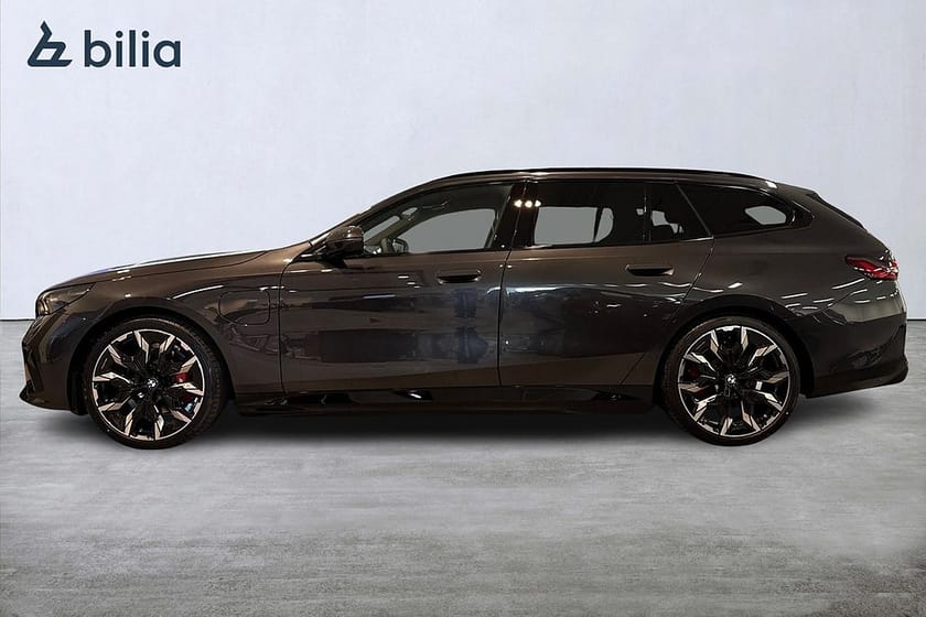 Bild 3 av BMW 530e xDrive Touring M-sport Pro|DEMO| Panorama | 360 | 21"