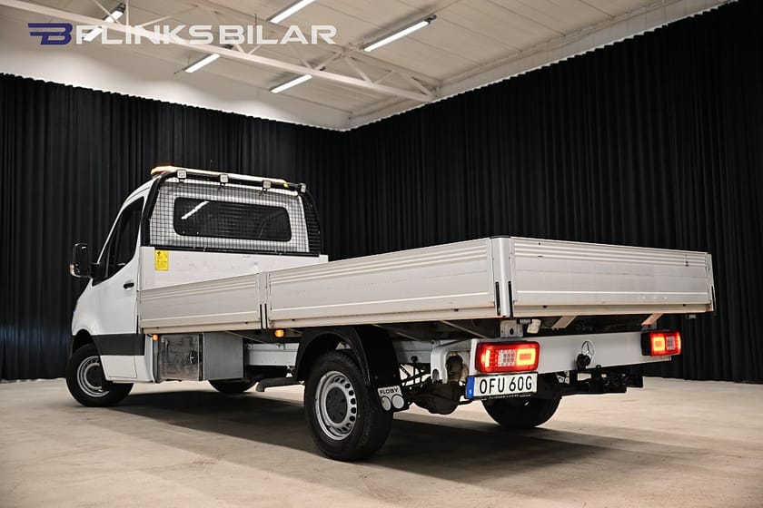 Bild 4 av Mercedes-Benz Sprinter 317 CDI RWD Chassi 9G 170HK L4|Långflak|LED|Drag|Värmare|Leasbar