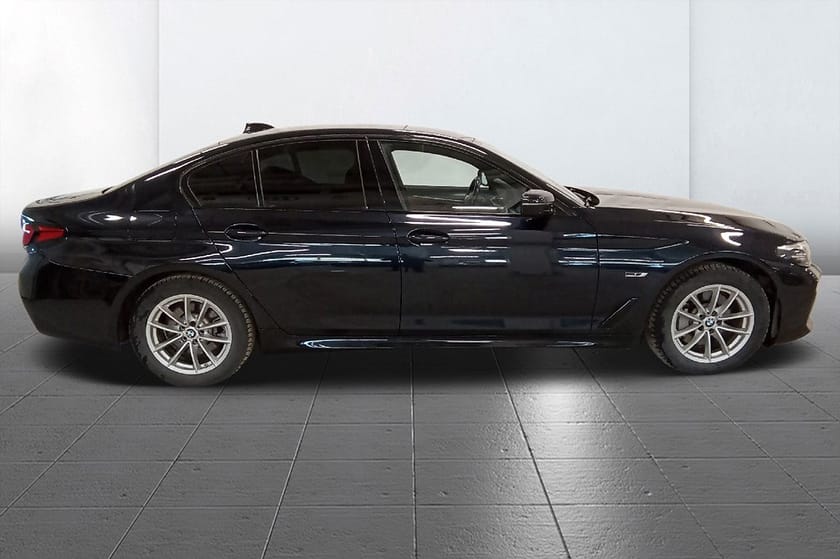 Bild 4 av BMW 530e xDrive Sedan M Sport Drag Läder Navi Kamera 292hk