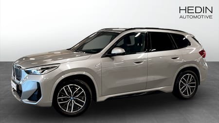 BMW iX1 xDrive30 M-Sport Dragkrok Backkamera