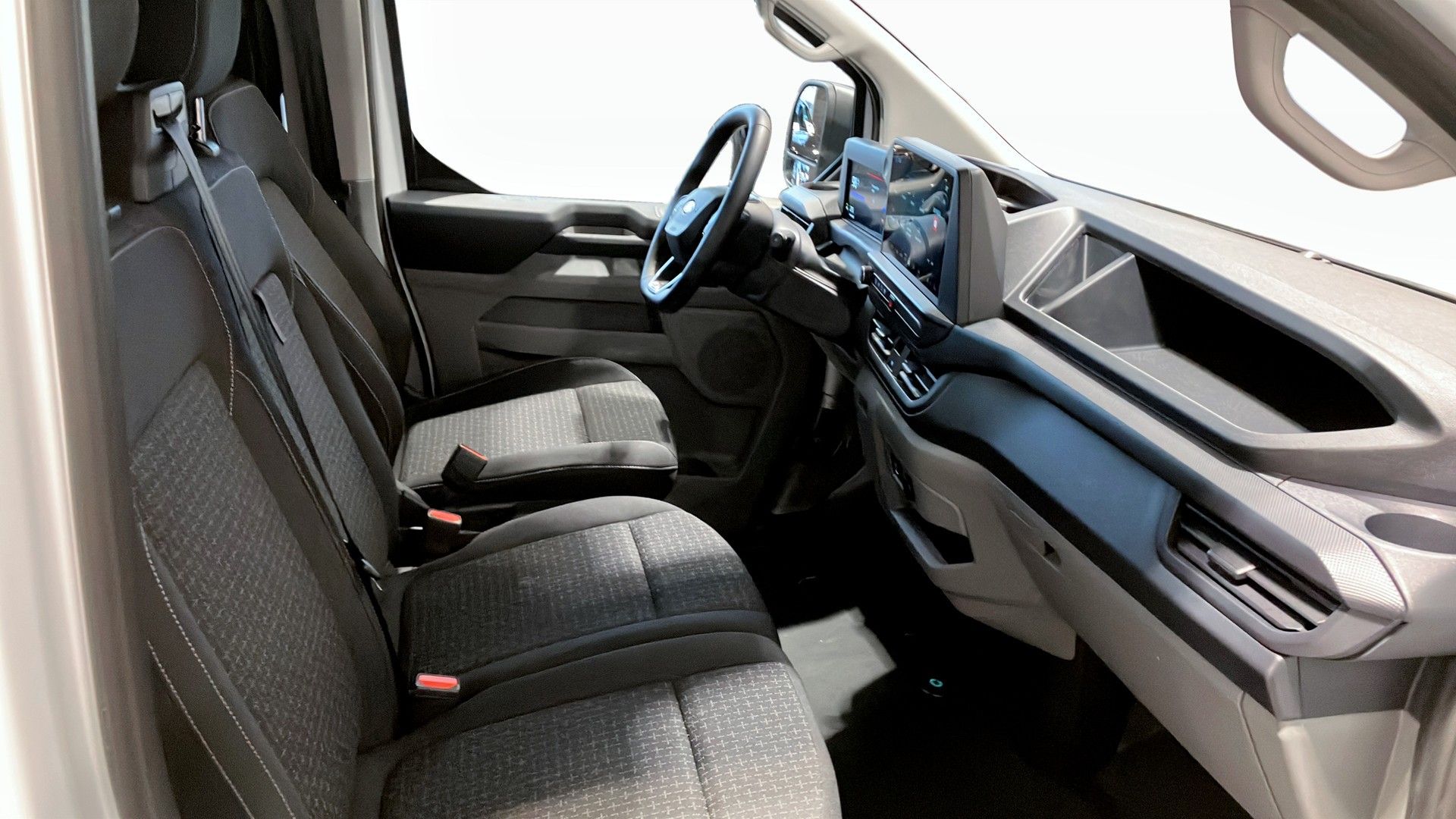 Ford Transit Custom E-Transit Custom 320 2026, bild 3/9