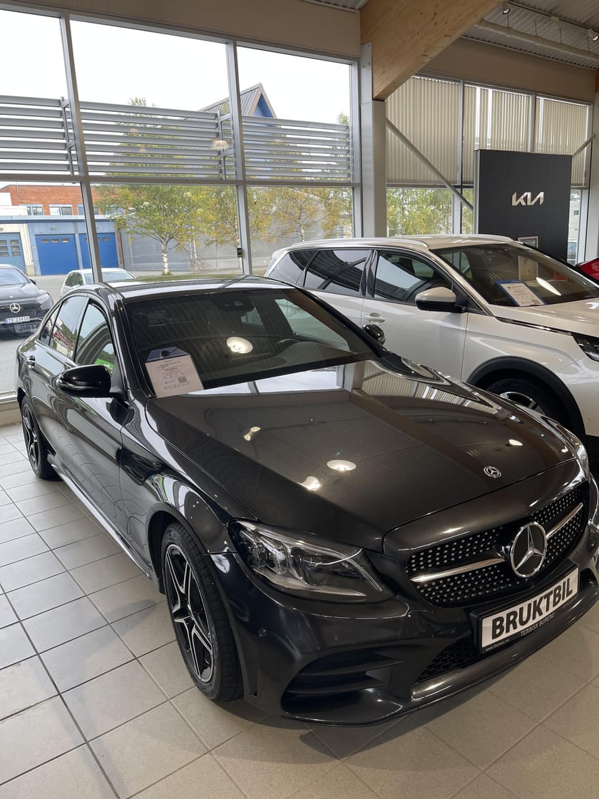 Bilde 2 av Mercedes-Benz C 300 4MATIC 300e Hybrid - Facelift/ACC/Navi/Norsk/AMG Line