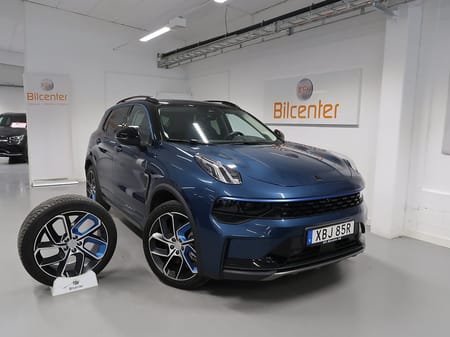Lynk & Co 01 PHEV V-Däck ingår 360°-Infinity-Pano-Elstol-Navi-CarPla