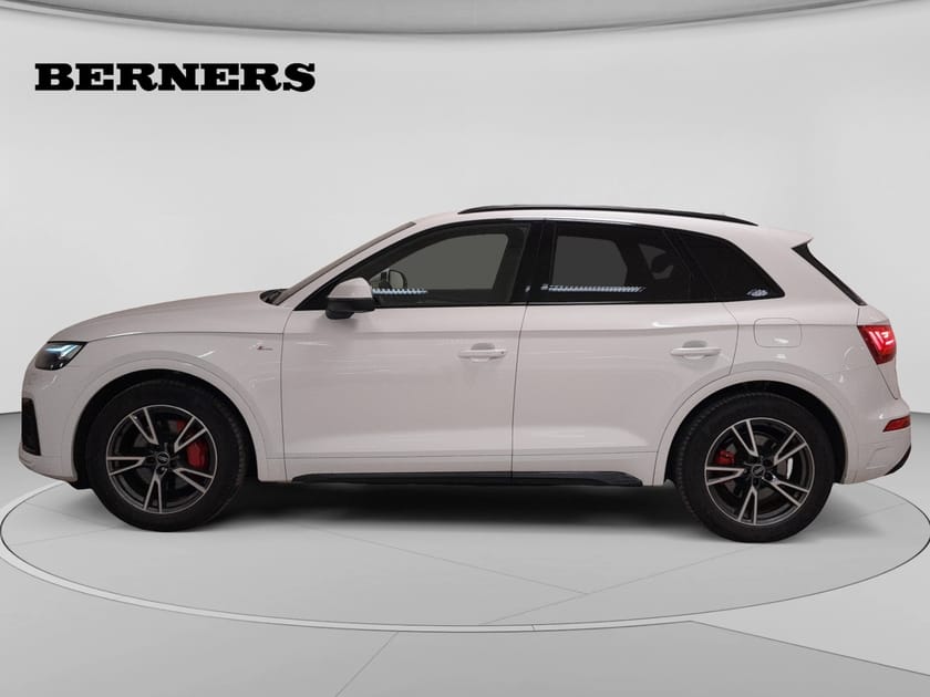 Bild 2 av Audi Q5 55 TFSI e quattro S-Line 367hk