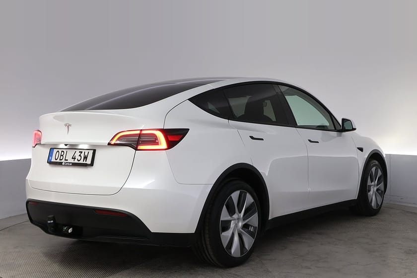 Bild 5 av Tesla Model Y Standard Range RWD Autopilot Pano Drag V-Hjul