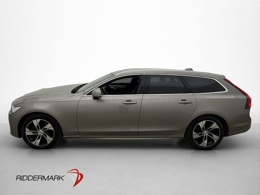 Bild 4 av Volvo V90 D4 190hk AWD Momentum Kamera Skinn Värmare Drag