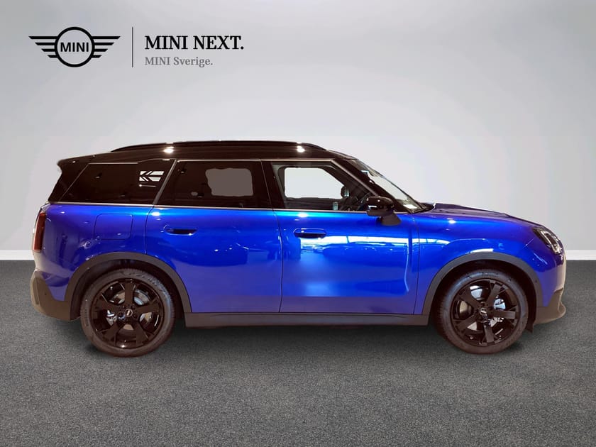 Bild 2 av MINI Countryman SE ALL4 Classic Trim, Paket L