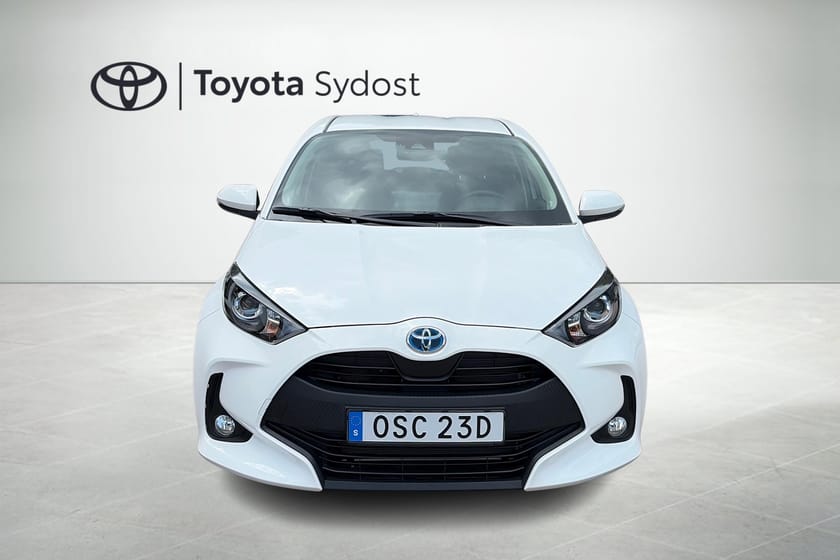 Bild 5 av Toyota Yaris Hybrid Active backkamera, rattvärme, adaptiv farthållare mm.