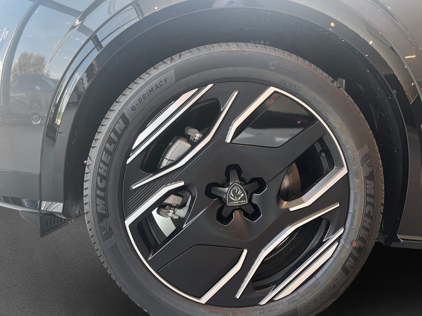 Bild 5 av Peugeot E-3008 Dual Motor GT Ultimat 4x4 5-d SUV