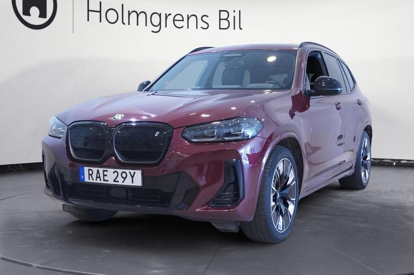 Bild 1 av BMW iX3 M-Sport, Dragkrok, Navi, Pano, Head UP