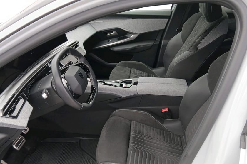Bilde 5 av Peugeot E-3008 Allure 210hk 2WD