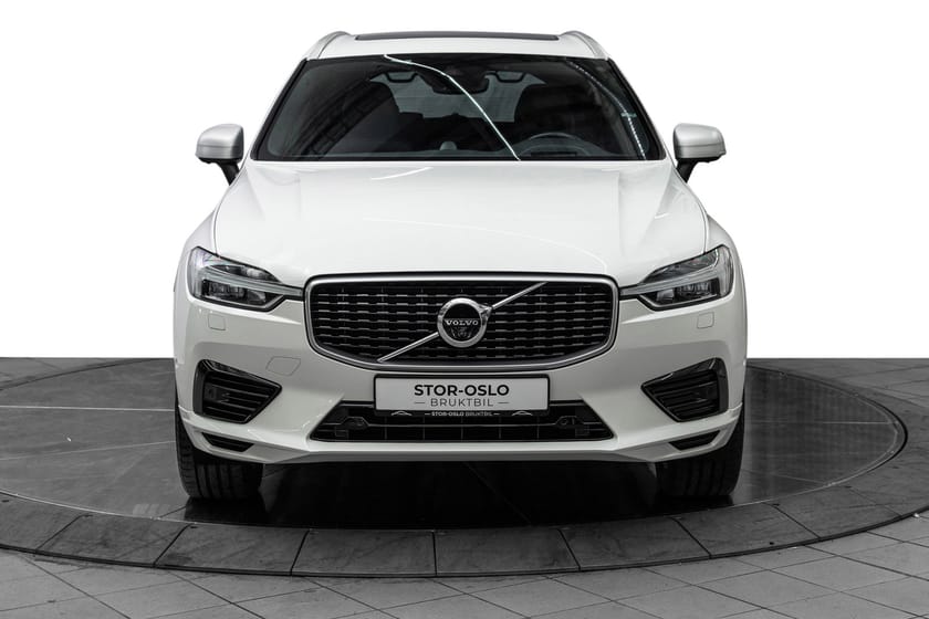 Bilde 3 av Volvo XC60 T8 AWD R-design/B&W/Krok/Navi/Luft/360kam/HUD/LED/Pano