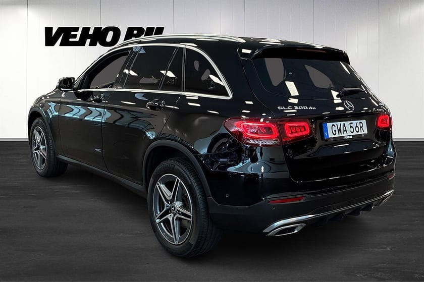 Bild 4 av Mercedes-Benz GLC 300 de 4MATIC AMG Kamera Cockpit Panelbelysning Elstol