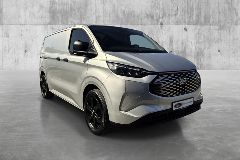 Bilde 3 av Ford E-Transit Custom 320 HENGERFESTE-2300KG,CARPLAY+++