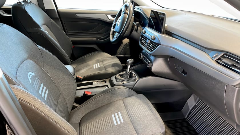 Bild 3 av Ford Focus Active Edition 1.0 125HK Mhev E85 Adaptiv Farthållare Blis