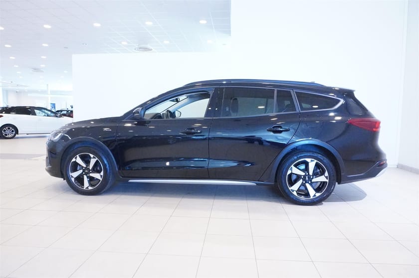 Bild 4 av Ford Focus Active Kombi 1.0 EcoBoost Hybrid E85 Powershift Dragkrok Backkamera