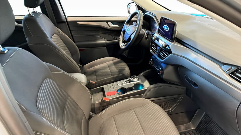 Bild 3 av Ford Kuga Plug-In Hybrid TITANIUM 2.5 FWD 225HK CVT