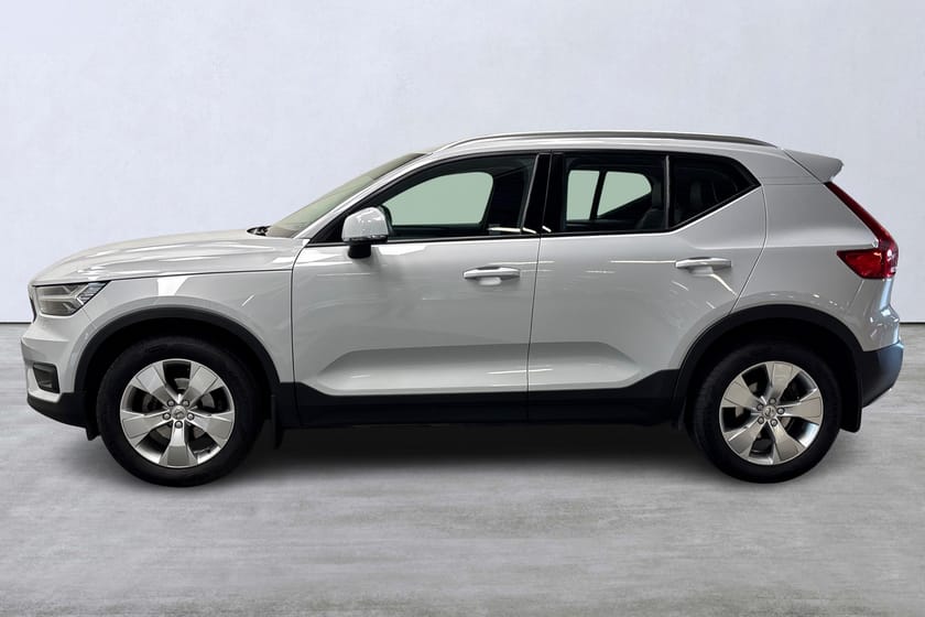 Bild 2 av Volvo XC40 T3 FWD aut Momentum Advanced Edt