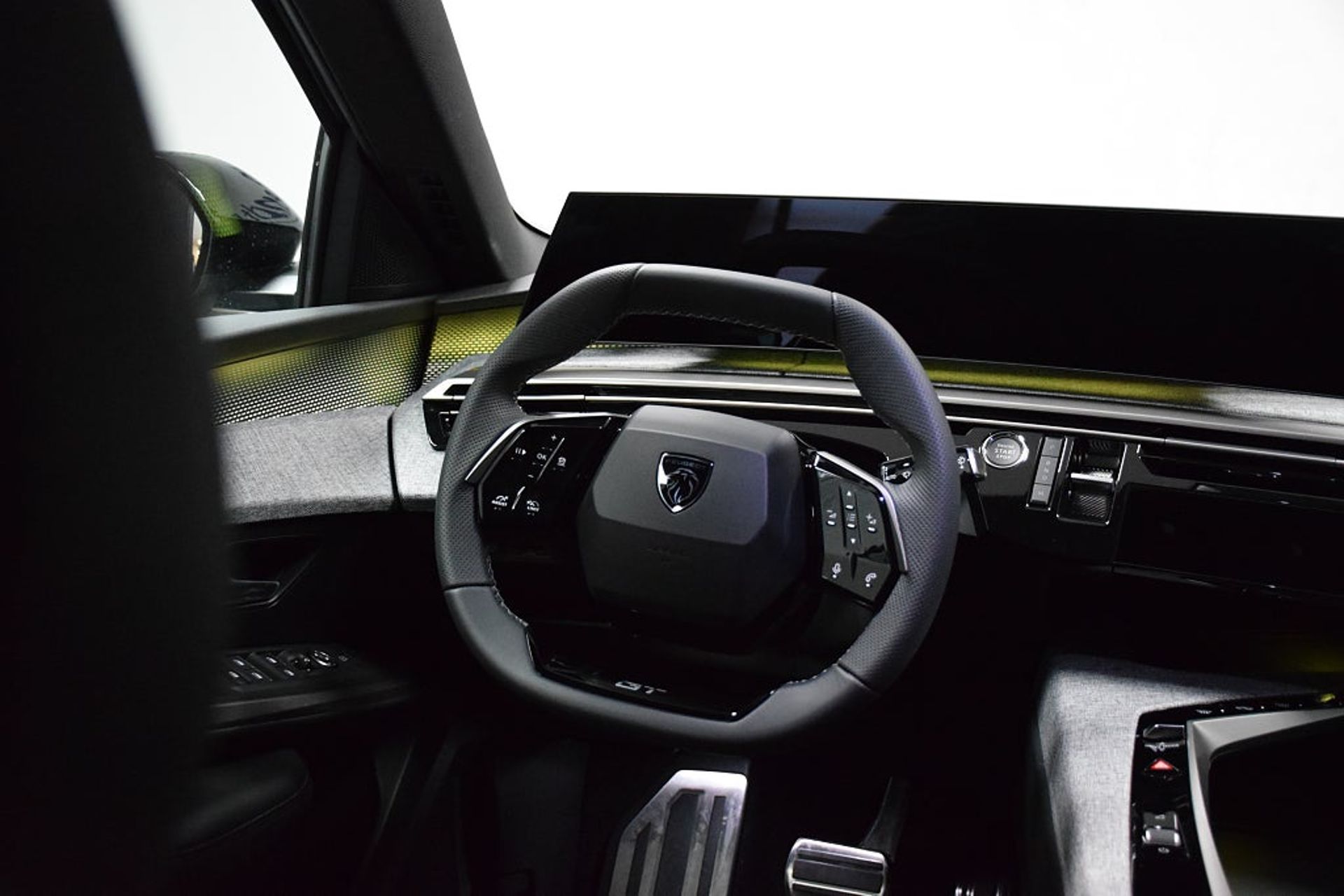 Peugeot 5008 Hybrid 145 2025, bild 7/21