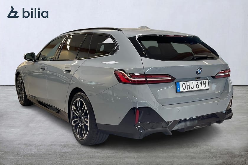 Bild 2 av BMW 530e xDrive Touring M Sport Värmare H/K Adaptiv farth. Drag