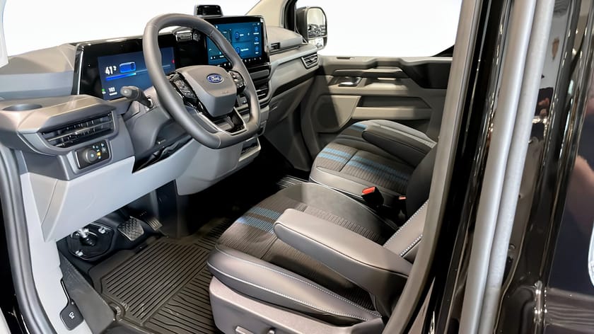 Bild 4 av Ford E-Transit Custom 340 AWD Sport Skåp 320S 218hk A 325km Räckvidd WLTP